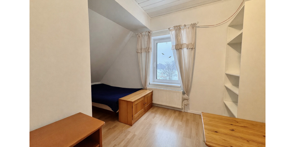 Wohnen auf Zeit Bassum - 4 Zimmer, 130 m&sup2;, 15&euro; | Angebot:24848353