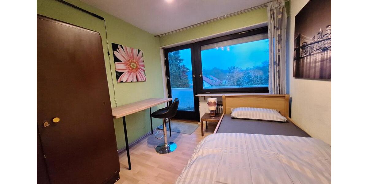 Wohnen auf Zeit Saarbrücken Dudweiler - 13 Zimmer, 193 m&sup2;, 440&euro; | Angebot:26269147