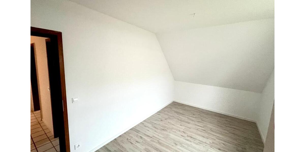 Etagenwohnung Bönningstedt - 3 Zimmer, 72 m&sup2;, 1.650&euro; | Angebot:26693779