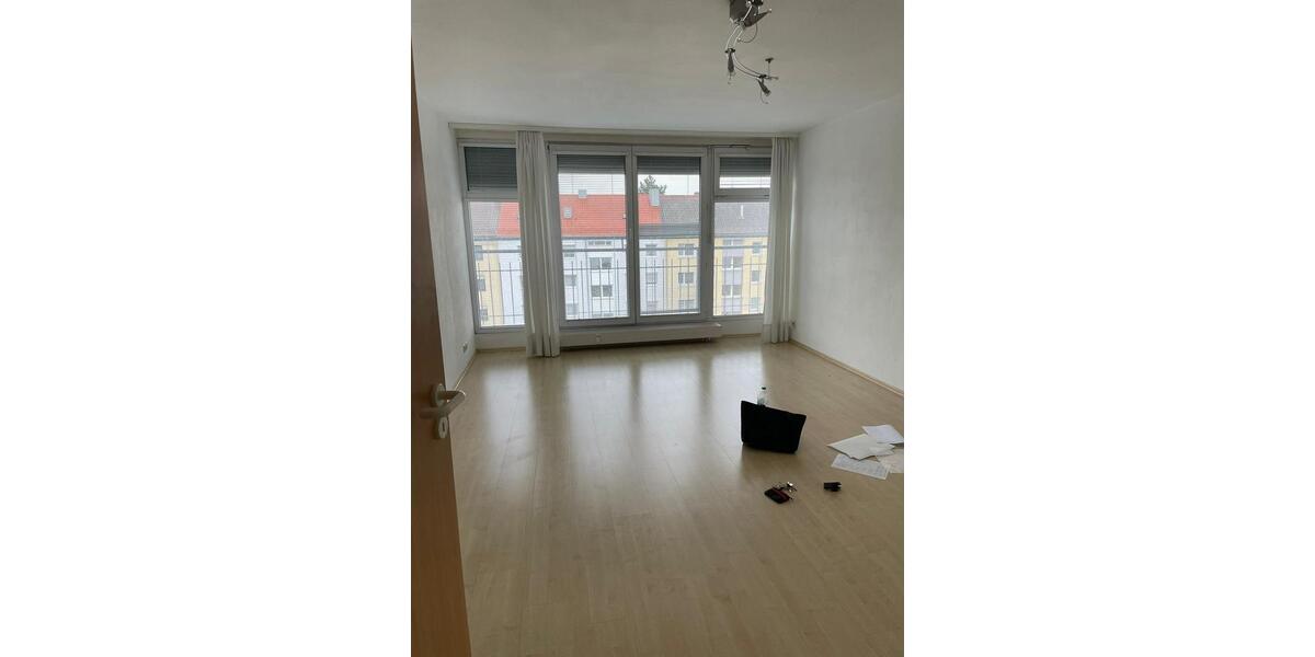 Dachgeschoßwohnung Nürnberg Sankt Leonhard - 3 Zimmer, 62 m&sup2;, 442&euro; | Angebot:25163843