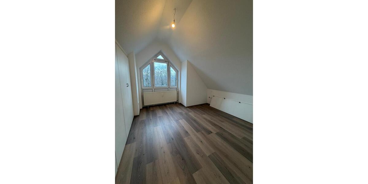 Maisonettenwohnung Velbert - 2 Zimmer, 80 m&sup2;, 1.150&euro; | Angebot:24438655