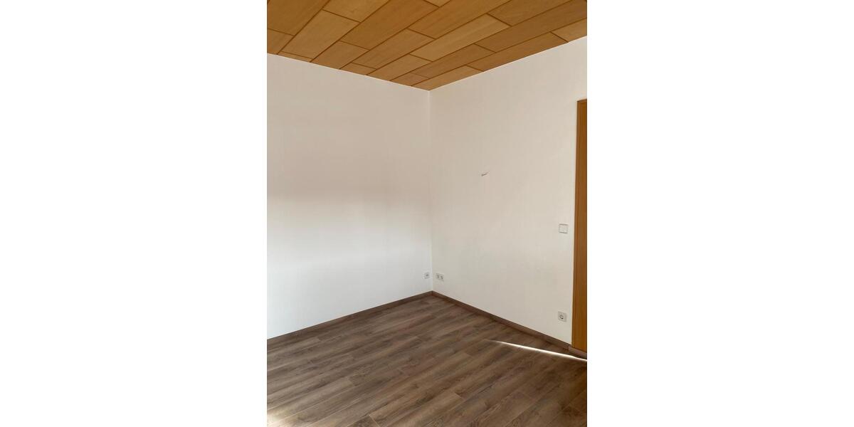 Etagenwohnung Raguhn-Jeßnitz Jeßnitz - 1 Zimmer, 25 m&sup2;, 310&euro; | Angebot:26368728