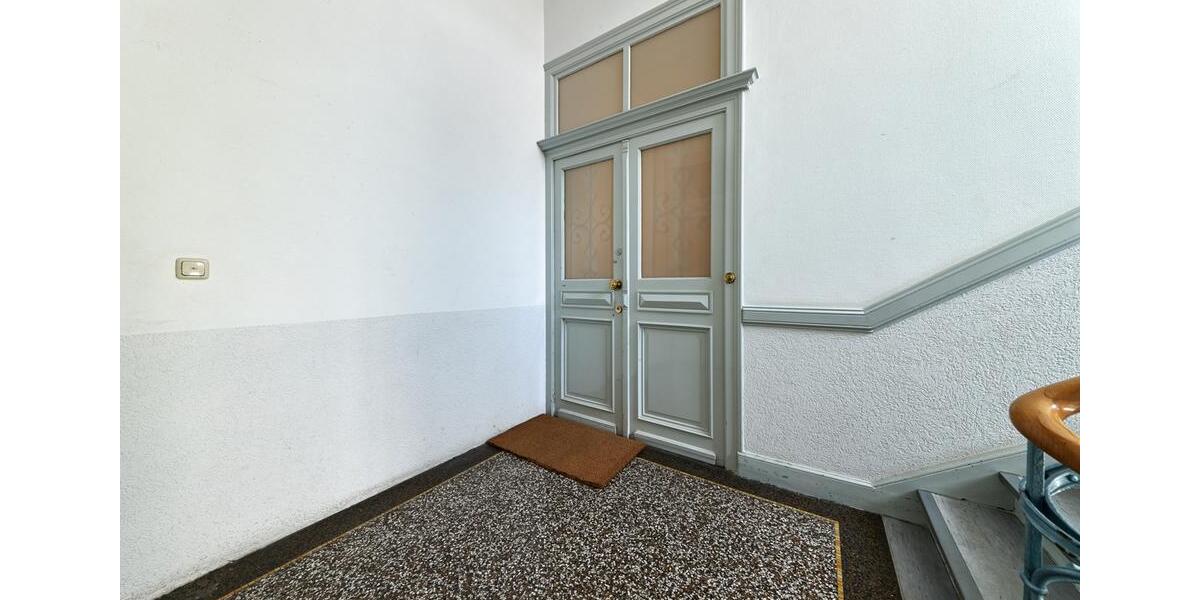 Etagenwohnung Wiesbaden Südost - 4 Zimmer, 126 m&sup2;, 1.800&euro; | Angebot:26705830