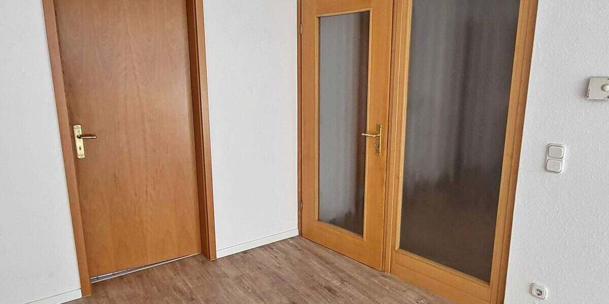 Etagenwohnung Schwerin Krebsförden - 2 Zimmer, 66 m&sup2;, 600&euro; | Angebot:25676969