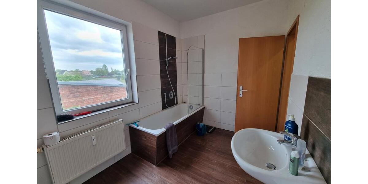 Etagenwohnung Schönebeck (Elbe) - 3 Zimmer, 69 m&sup2;, 415&euro; | Angebot:26522725