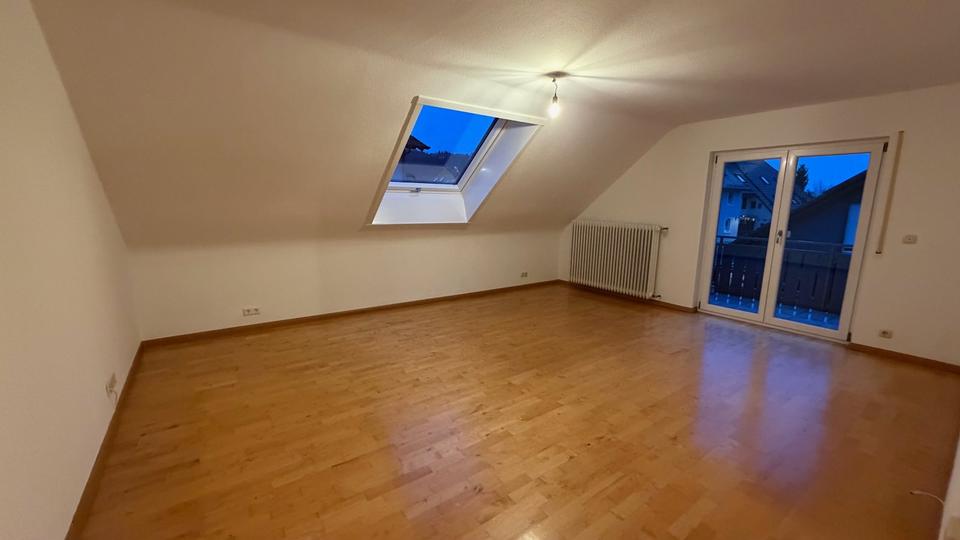 Etagenwohnung Lahr (Schwarzwald) - 4 Zimmer, 90 m&sup2;, 800&euro; | Angebot:25103962