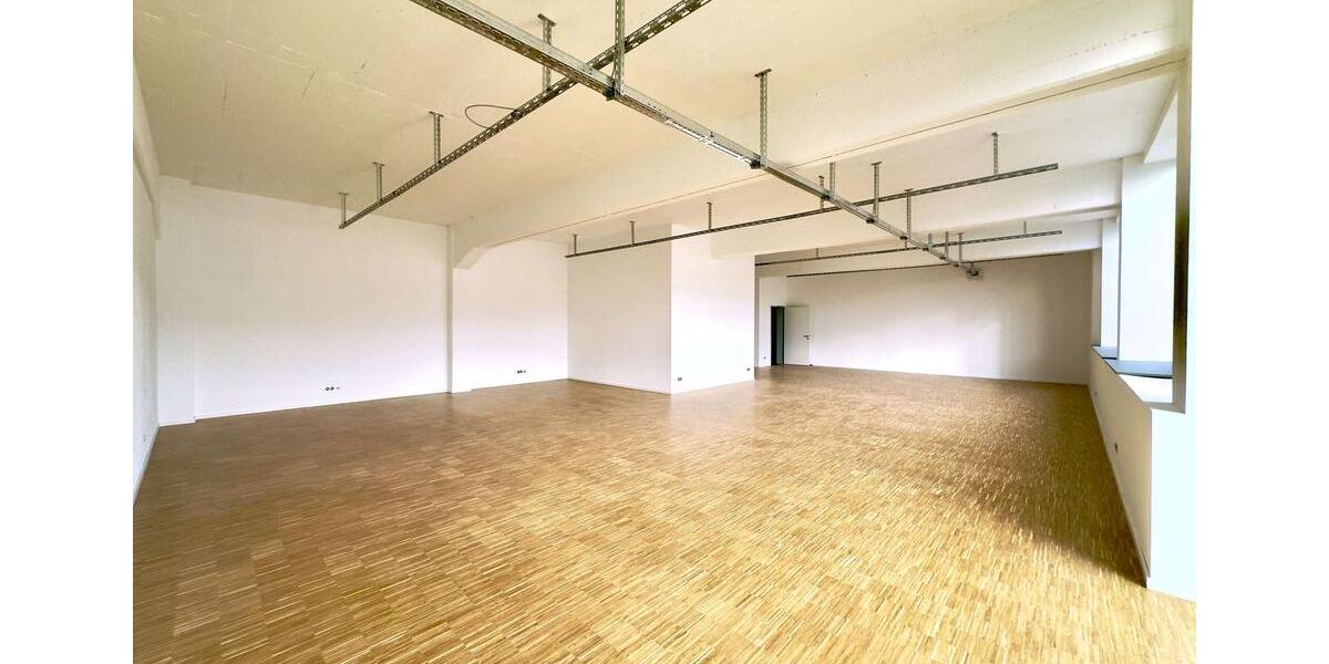 ERSTBEZUG - Hochwertige Büro-& Praxisfläche in Sundern zimmer