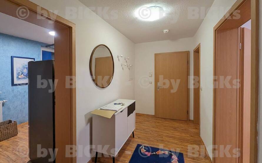 BIGKs: Suhl-Leninring: FREIE AUSSICHT - 3 Raum Wohnung Suhl,sep.Küche,Dusch-Wannenbad, Balkon (-;) 3 zimmer
