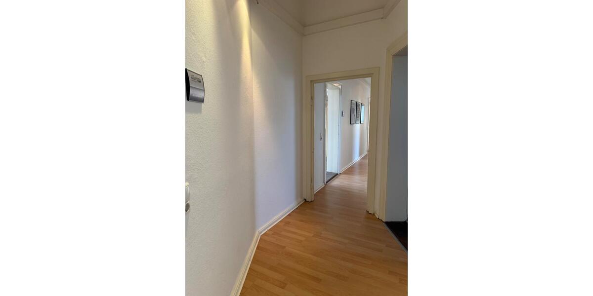 Etagenwohnung Nienburg (Weser) - 6 Zimmer, 186 m&sup2;, 1.400&euro; | Angebot:26058512