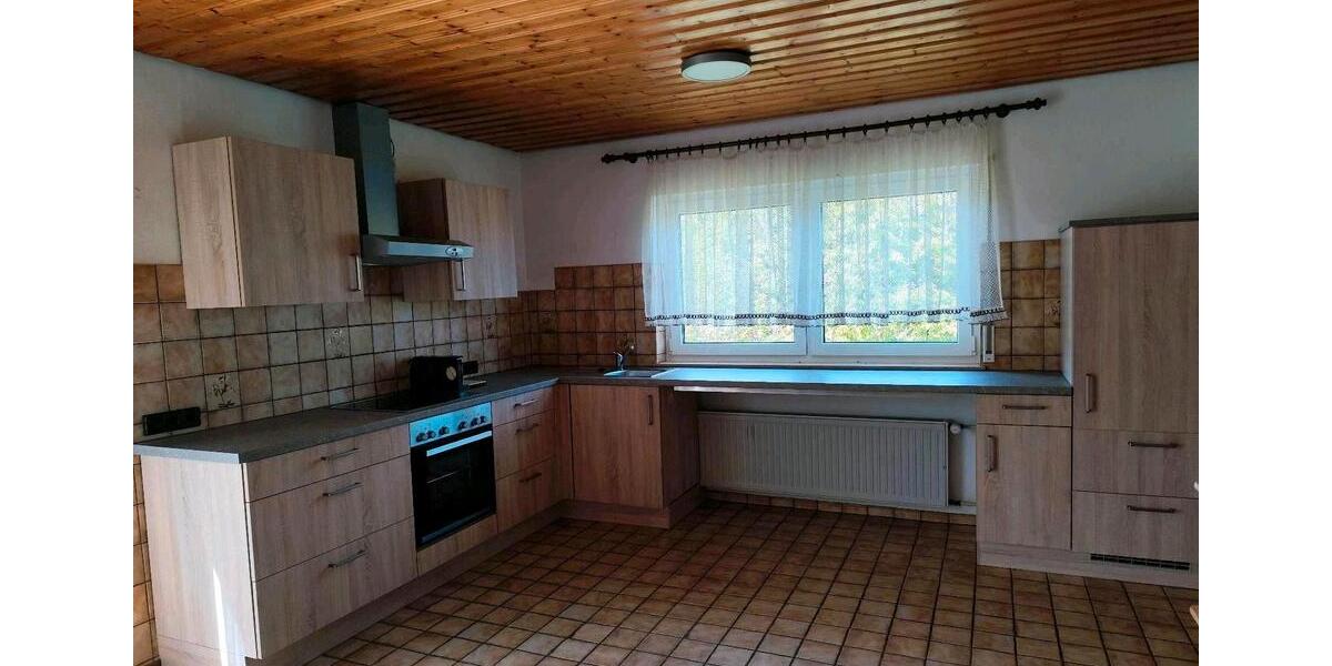 Erdgeschoßwohnung Mudau - 4 Zimmer, 100 m&sup2;, 900&euro; | Angebot:26538966