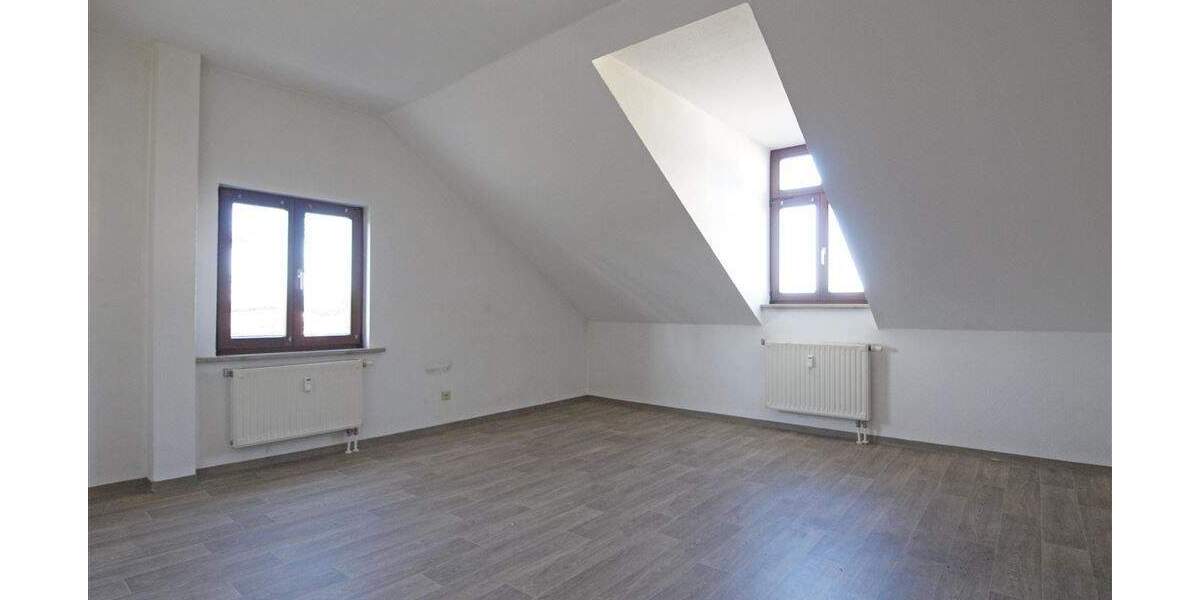 Etagenwohnung Frankenberg - 2 Zimmer, 50 m&sup2;, 300&euro; | Angebot:25741258