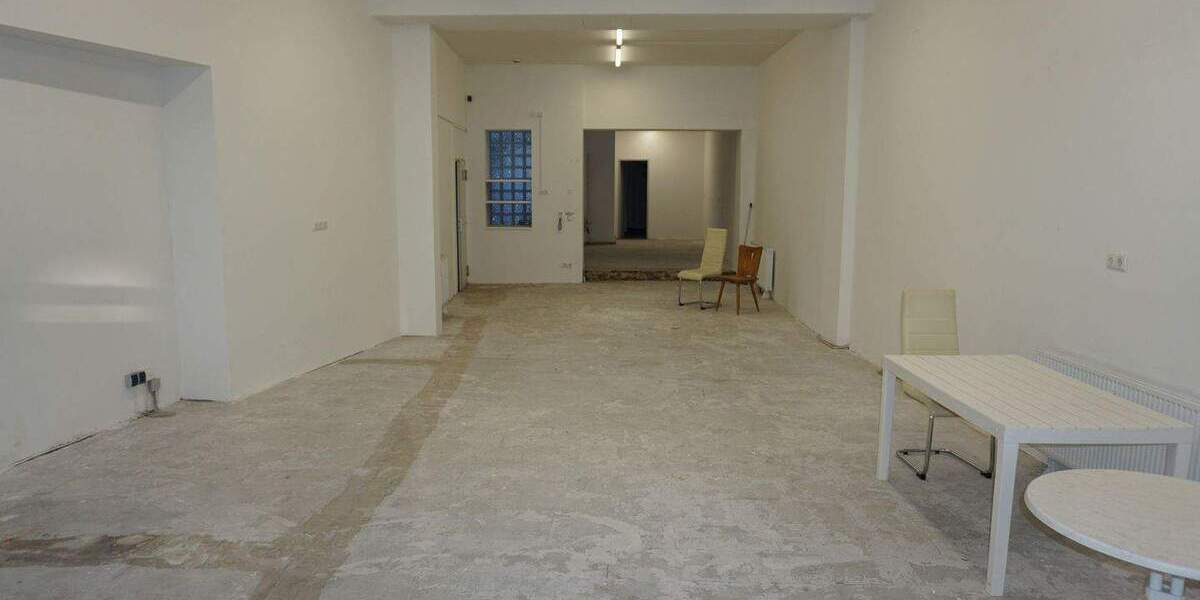 Ladenfläche 130m² in 1B-Lage , Am Sande in 21335 Lüneburg, Ladengeschäft, Einzelhandelsfläche , zzgl. 30m² Nebenflächen - sofort frei 1 zimmer