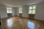 Etagenwohnung Dinkelsbühl - 3 Zimmer, 100 m&sup2;, 750&euro; | Angebot:25729750