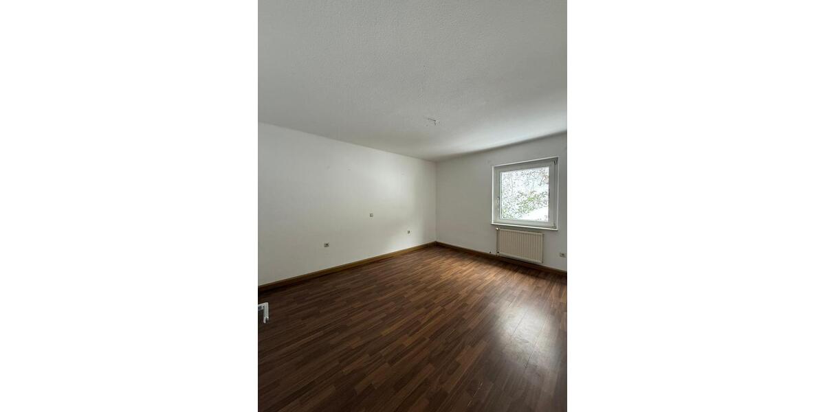 Etagenwohnung Uslar - 3 Zimmer, 75 m&sup2;, 485&euro; | Angebot:25056331