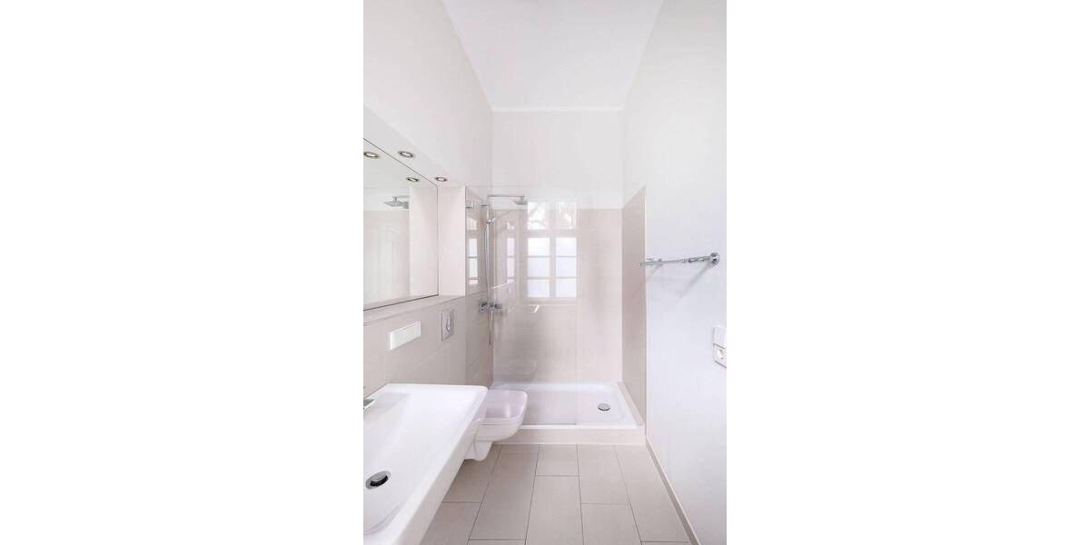 Etagenwohnung Berlin Kreuzberg - 2 Zimmer, 69 m&sup2;, 1.650&euro; | Angebot:26128938