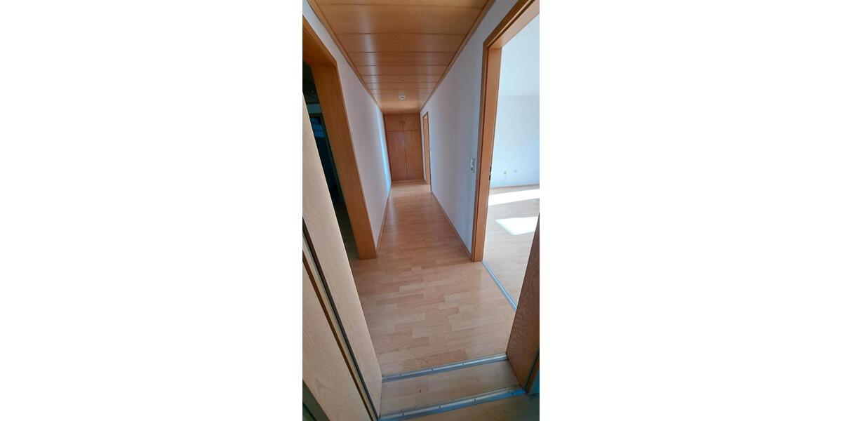 Dachgeschoßwohnung Birstein - 4 Zimmer, 115 m&sup2;, 800&euro; | Angebot:26325821