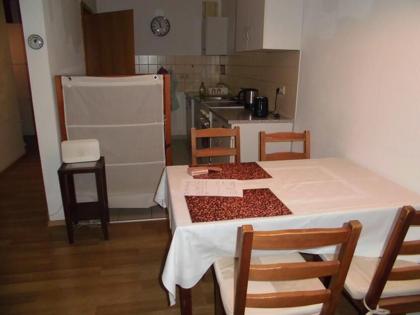 Möbliertes 2 Zimmer Apartment in Erlangen auf Zeit zu vermieten