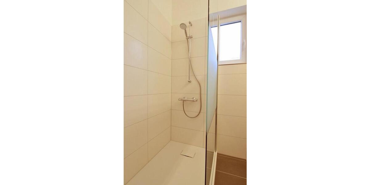 Etagenwohnung Unterhaching - 3 Zimmer, 70 m&sup2;, 1.800&euro; | Angebot:26039032