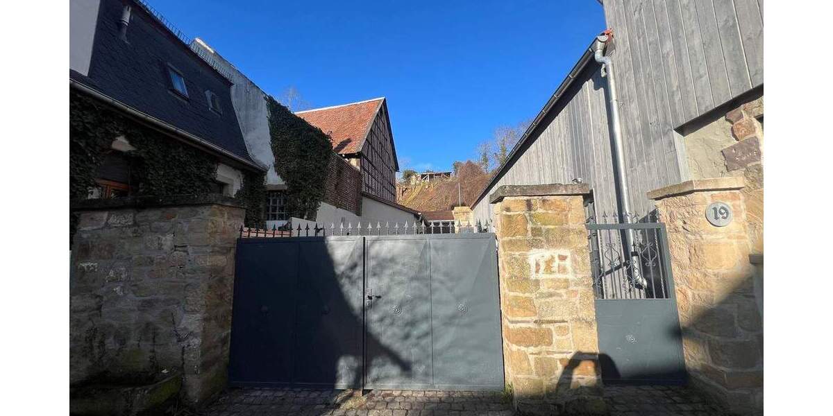 Mehrfamilienhaus, Wohnhaus Nußbaum - 7 Zimmer, 184 m&sup2;, 1.750&euro; | Angebot:25683799