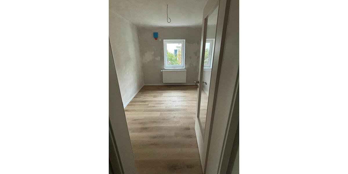 Sanierte 3 Zimmer Wohnung, sofort bezugsfertig 3 zimmer