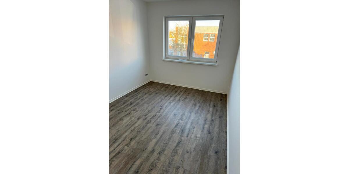 Etagenwohnung Mirow - 2 Zimmer, 70 m&sup2;, 10&euro; | Angebot:26455069