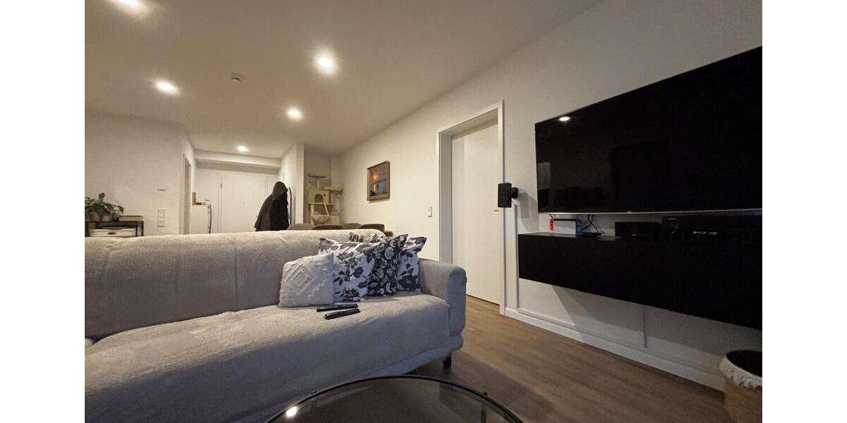 Etagenwohnung Bremerhaven Schiffdorferdamm - 3 Zimmer, 80 m&sup2;, 1.100&euro; | Angebot:24596633