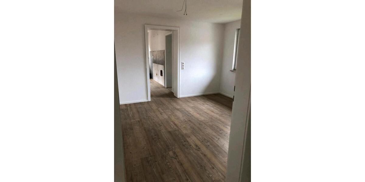 Etagenwohnung Blaustein - 4.5 Zimmer, 130 m&sup2;, 1.700&euro; | Angebot:25049712