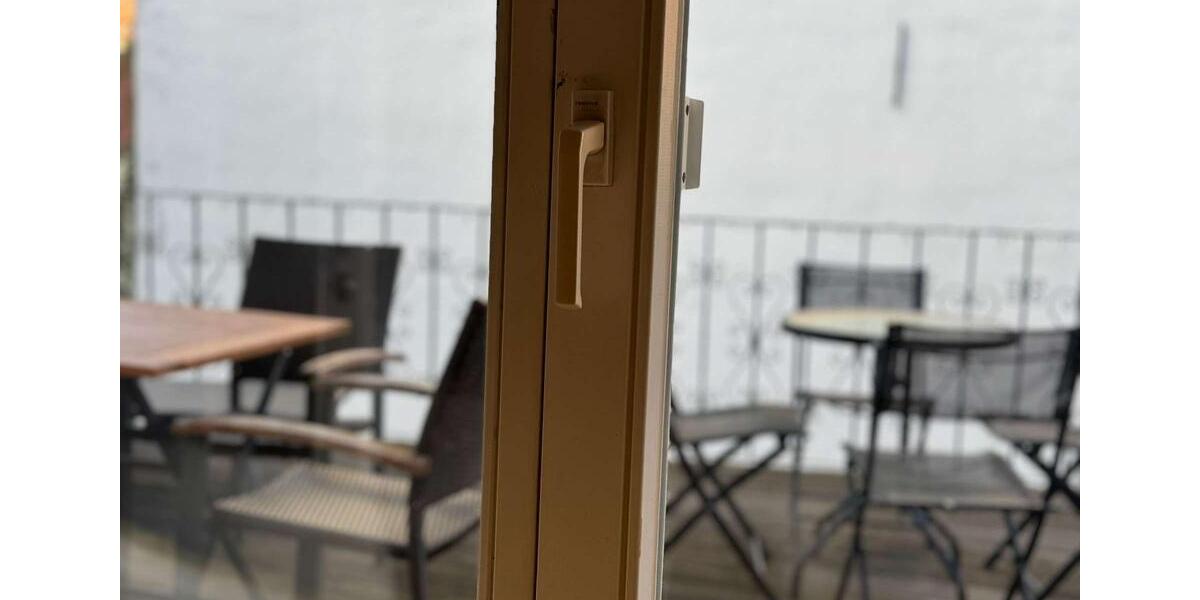 Etagenwohnung Erfurt - 3 Zimmer, 55 m&sup2;, 2.200&euro; | Angebot:26262233