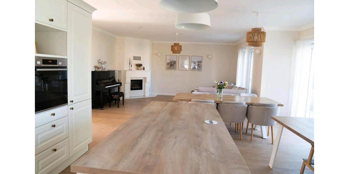 Einfamilienhaus Münzenberg - 5 Zimmer, 250 m&sup2;, 2.350&euro; | Angebot:24867594