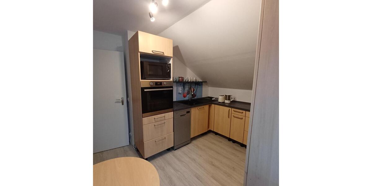 Dachgeschoßwohnung Ansbach - 3 Zimmer, 75 m&sup2;, 755&euro; | Angebot:24126227