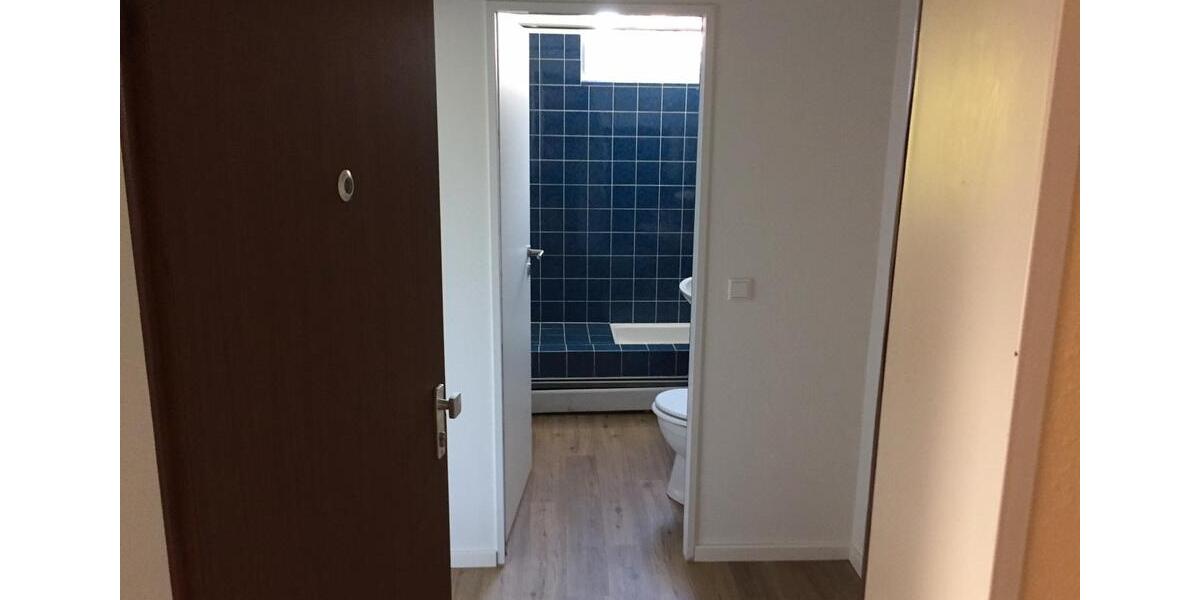 Hochparterre Bielefeld Mitte - 1 Zimmer, 28 m&sup2;, 330&euro; | Angebot:26278511