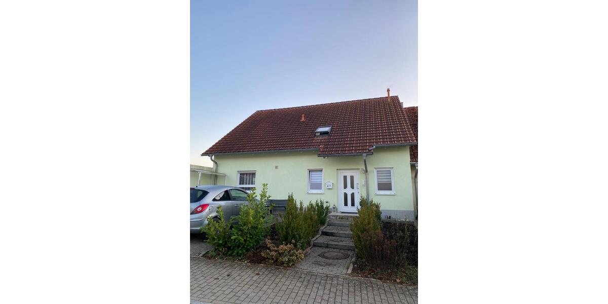 Charmante 3-Zimmer-Wohnung mit Balkon und moderner Küche 3 zimmer