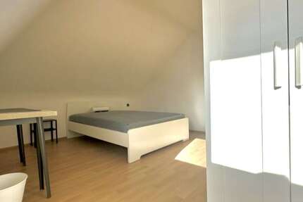 Wohnung zum Mieten in Stuttgart 415 € 15 m² 1 zimmer