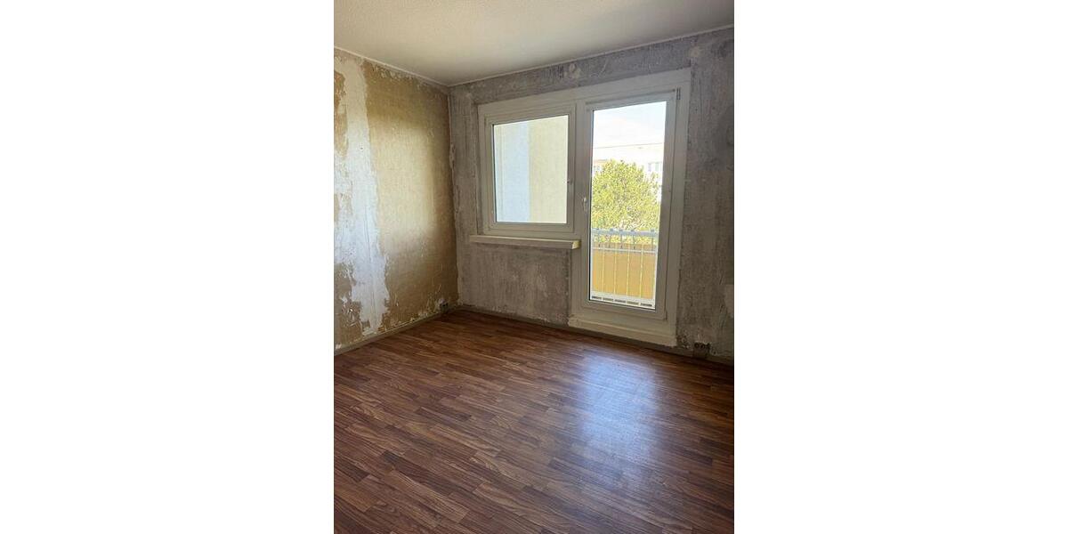 Etagenwohnung Borna - 4 Zimmer, 86 m&sup2;, 398&euro; | Angebot:26649293