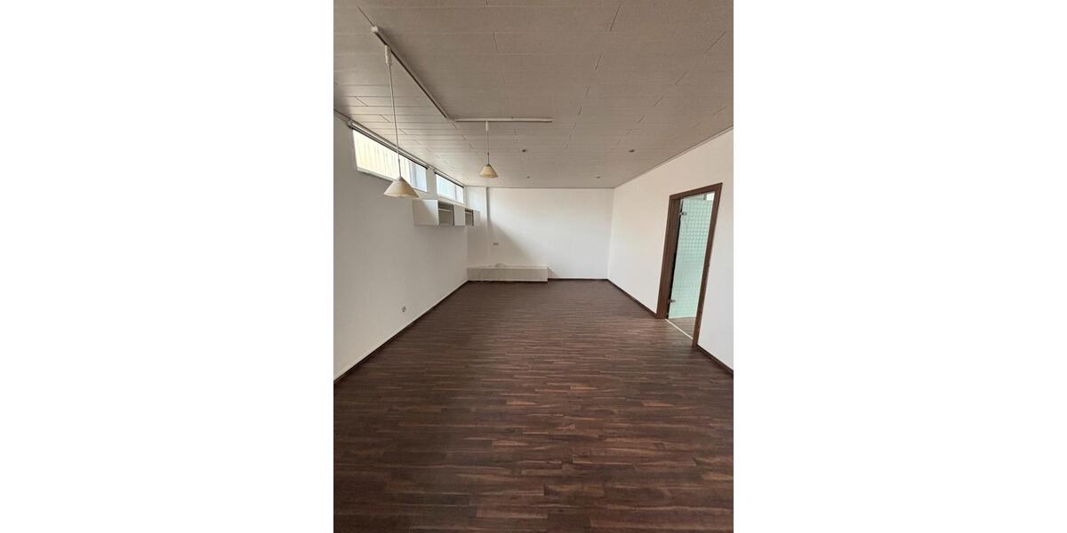 Erdgeschoßwohnung Rüsselsheim am Main - 2 Zimmer, 60 m&sup2;, 1.050&euro; | Angebot:25902132