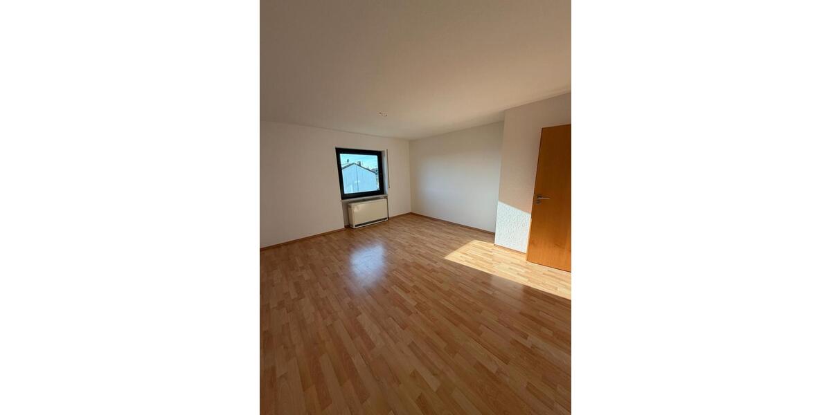 Etagenwohnung Nattheim - 4 Zimmer, 100 m&sup2;, 980&euro; | Angebot:26633811