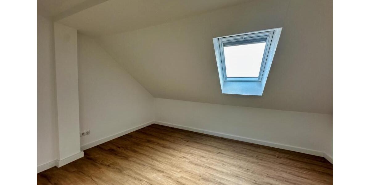 Dachgeschoßwohnung Quedlinburg - 4 Zimmer, 96 m&sup2;, 1.200&euro; | Angebot:25963655