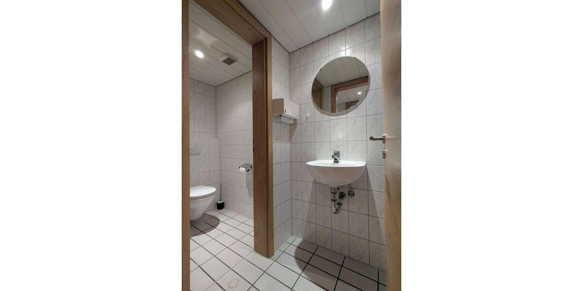 Gewerbeobjekt Walpertskirchen - 900&euro; | Angebot:24589636