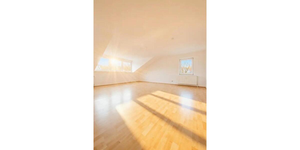 Etagenwohnung Uelzen - 4 Zimmer, 105 m&sup2;, 899&euro; | Angebot:26623634