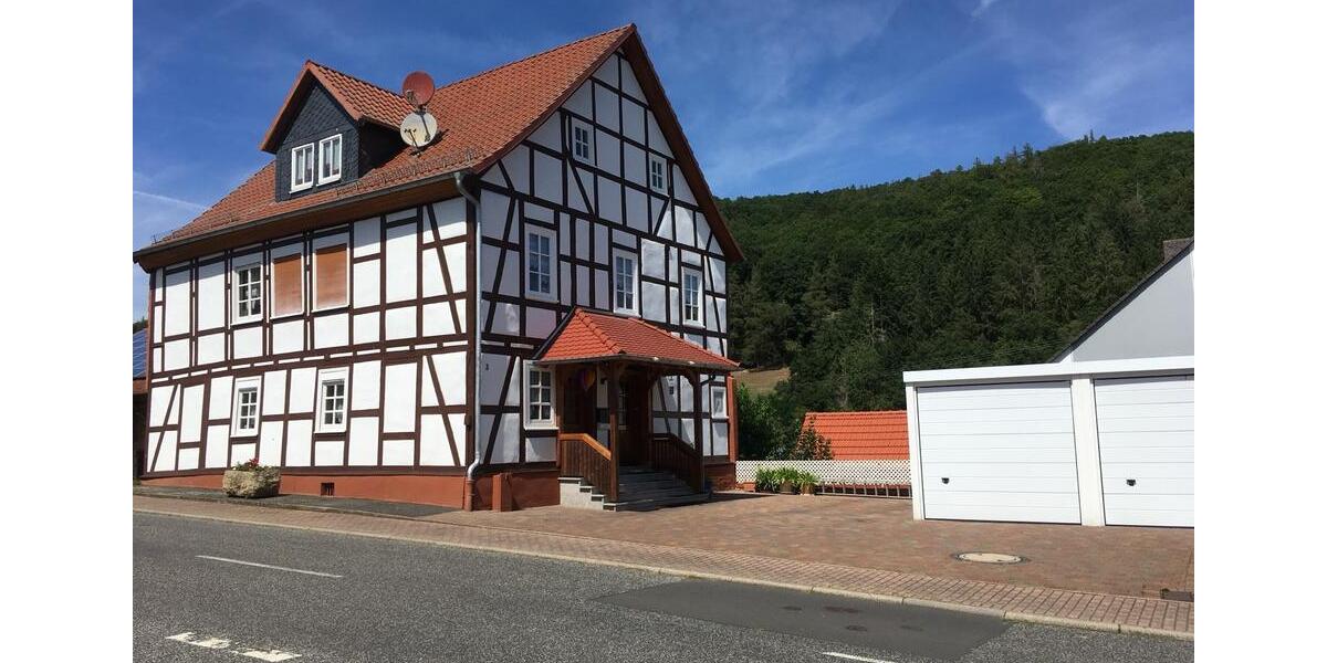 Erdgeschoßwohnung Rotenburg an der Fulda - 3 Zimmer, 92 m&sup2;, 450&euro; | Angebot:25351556