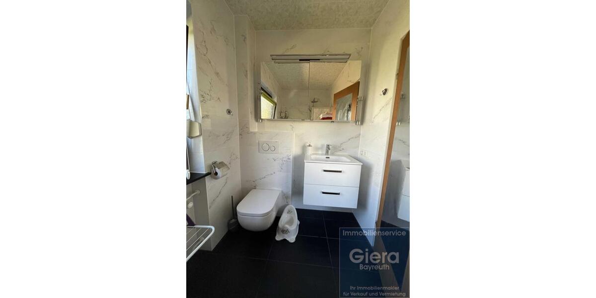 Einfamilienhaus Bayreuth Meyernberg - 6 Zimmer, 120 m&sup2;, 1.250&euro; | Angebot:26283249