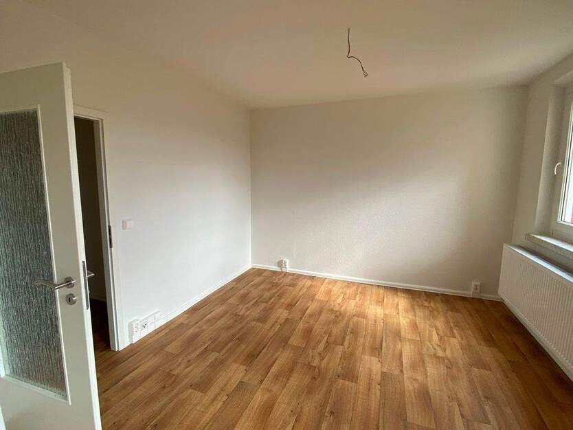 Familienfreundlich & modern: Sanierte Wohnung in bester Lageng ist bereit! 4 zimmer
