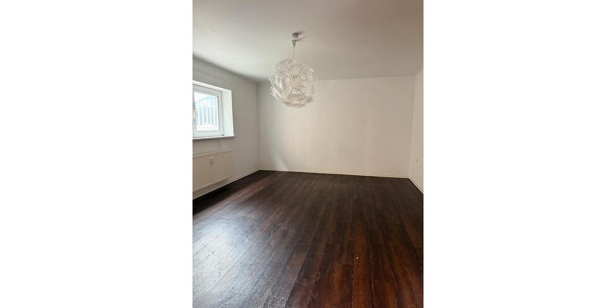 Etagenwohnung Büdingen - 2 Zimmer, 93 m&sup2;, 900&euro; | Angebot:24746305