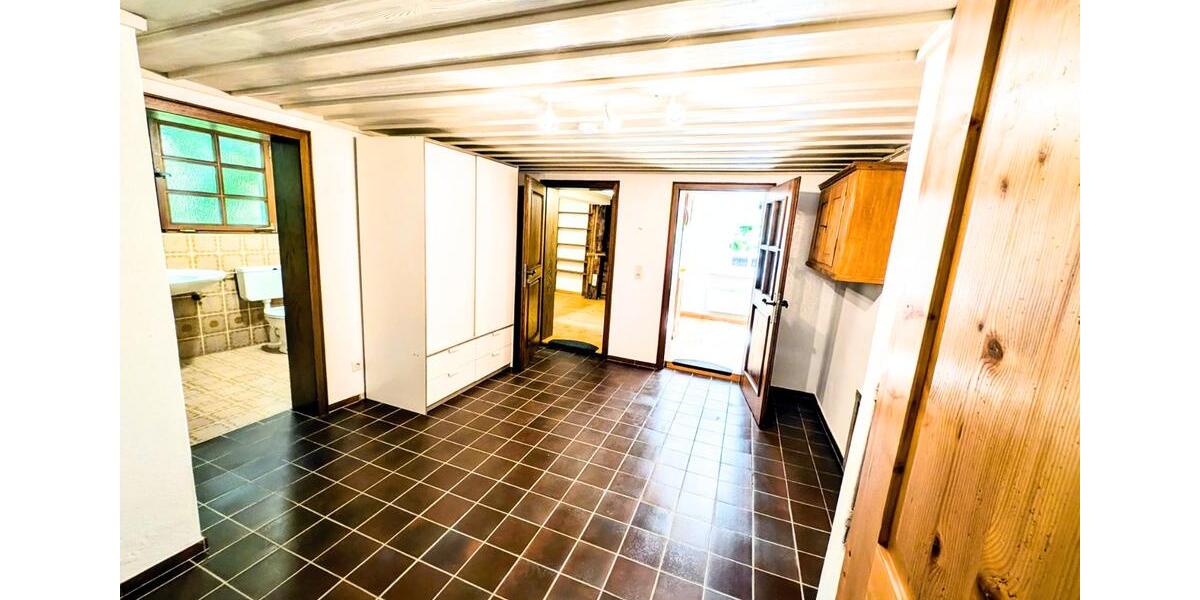 Maisonettenwohnung Dachsberg (Südschwarzwald) - 5 Zimmer, 150 m&sup2;, 1.450&euro; | Angebot:26677366