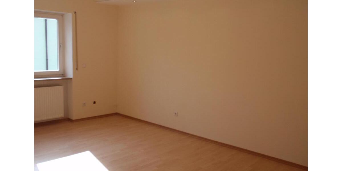 Etagenwohnung Großmehring - 3 Zimmer, 97 m&sup2;, 795&euro; | Angebot:25254901