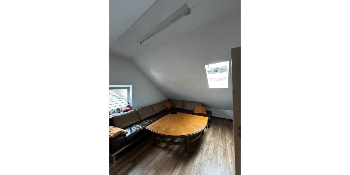 Dachgeschoßwohnung Höpfingen - 2 Zimmer, 60 m&sup2;, 600&euro; | Angebot:26122263
