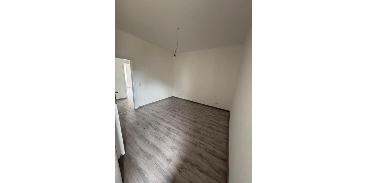 Erdgeschoßwohnung Löhne - 3 Zimmer, 85 m&sup2;, 900&euro; | Angebot:26337681