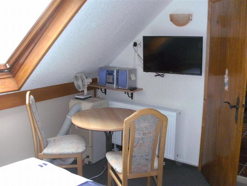 WG-Zimmer für WEIBLICHE Mieterinnen frei