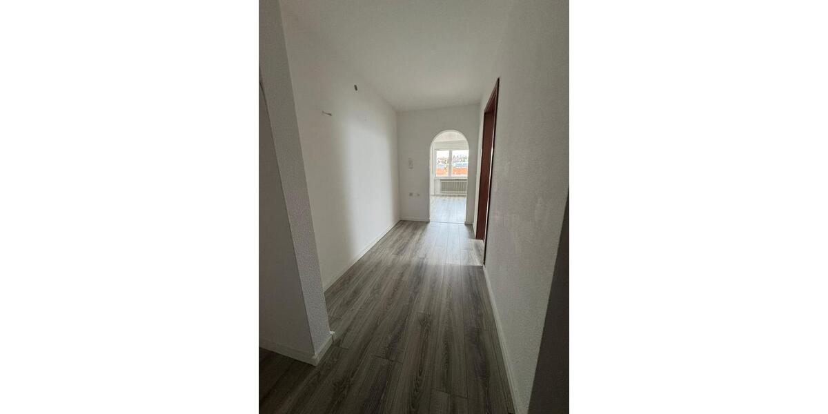 Dachgeschoßwohnung Meßstetten - 3.5 Zimmer, 84 m&sup2;, 700&euro; | Angebot:23846184