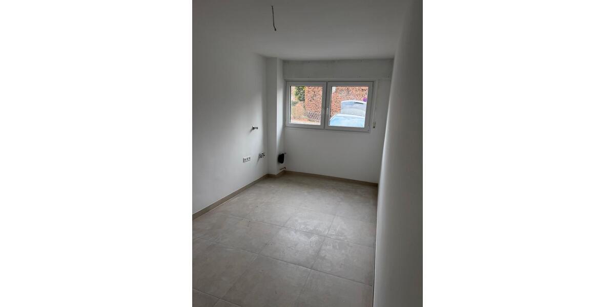 Erdgeschoßwohnung Mettmann - 3 Zimmer, 90 m&sup2;, 1.300&euro; | Angebot:26675445